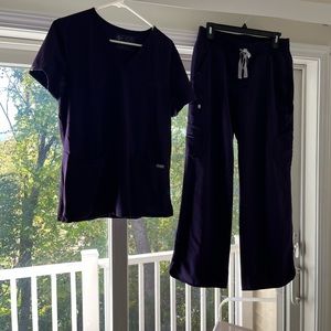 Set of small purple Figs scrubs